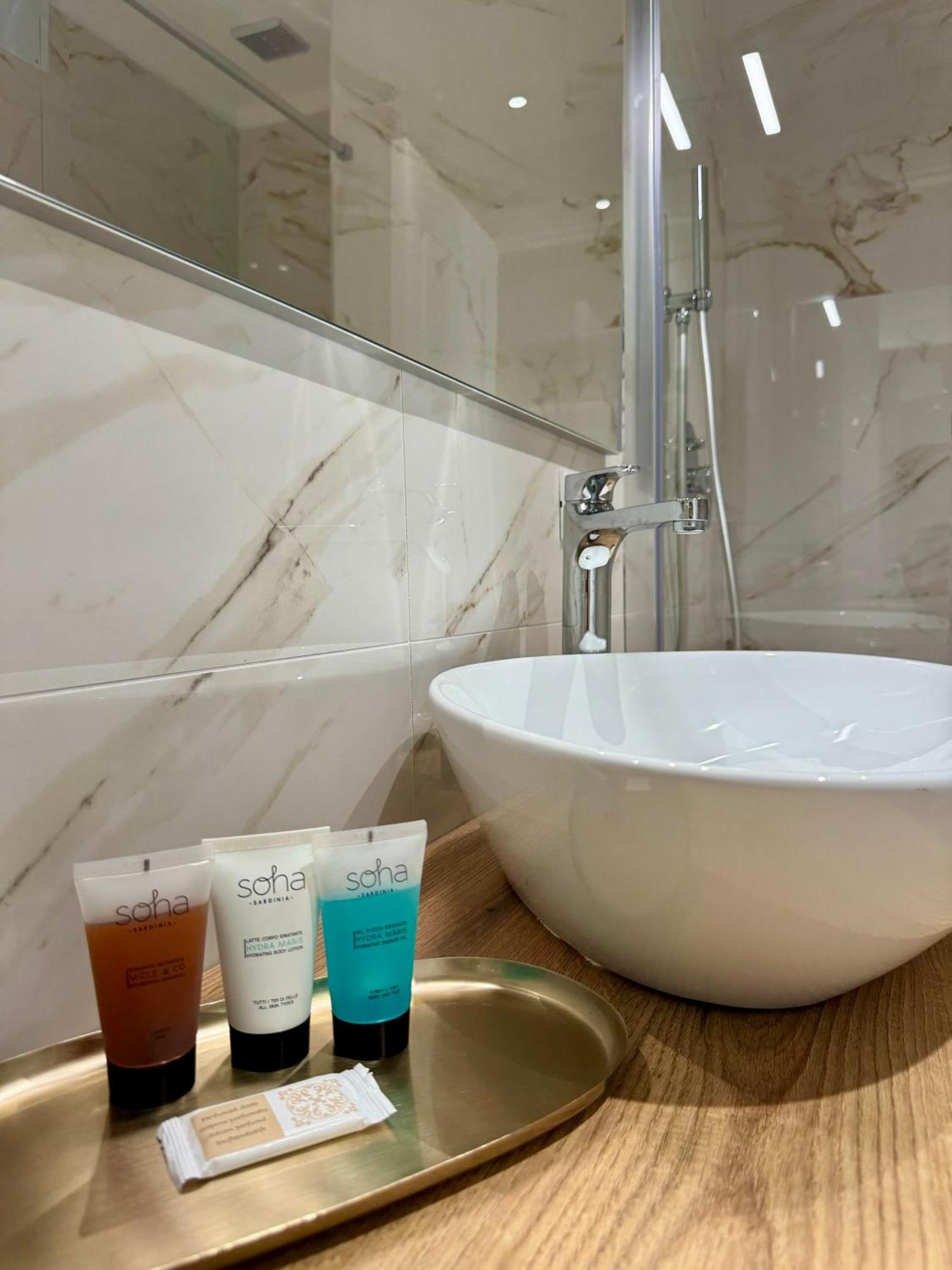 Feel Boutique Rooms Oristano Buitenkant foto