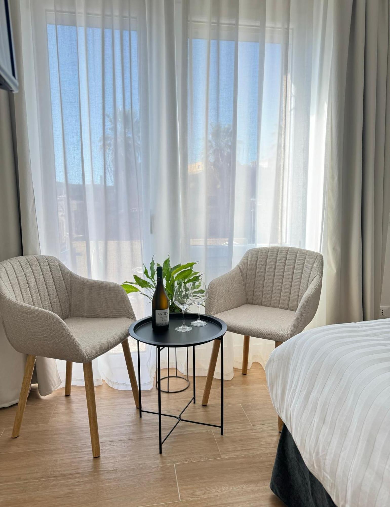 Feel Boutique Rooms Oristano Buitenkant foto