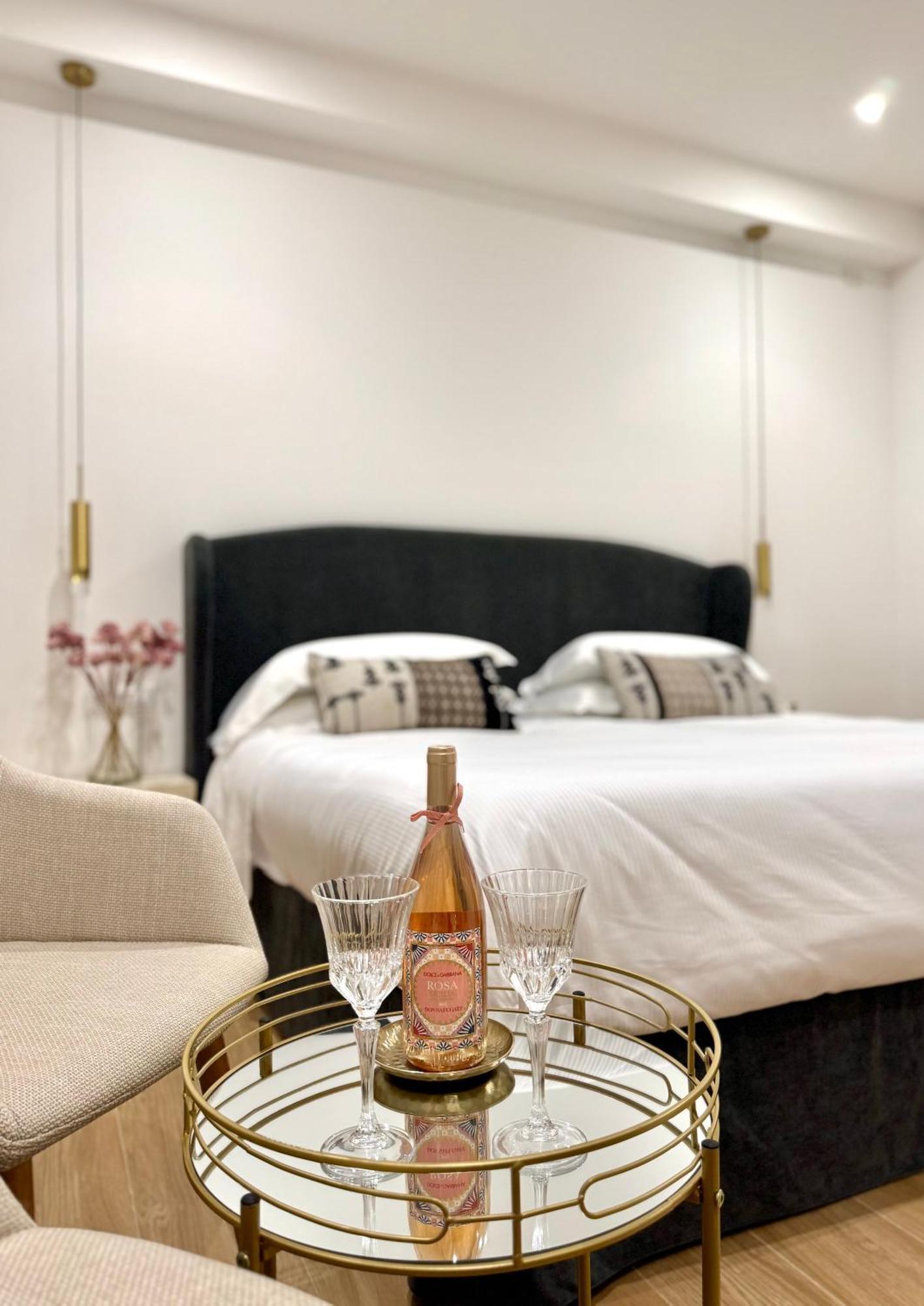 Feel Boutique Rooms Oristano Buitenkant foto